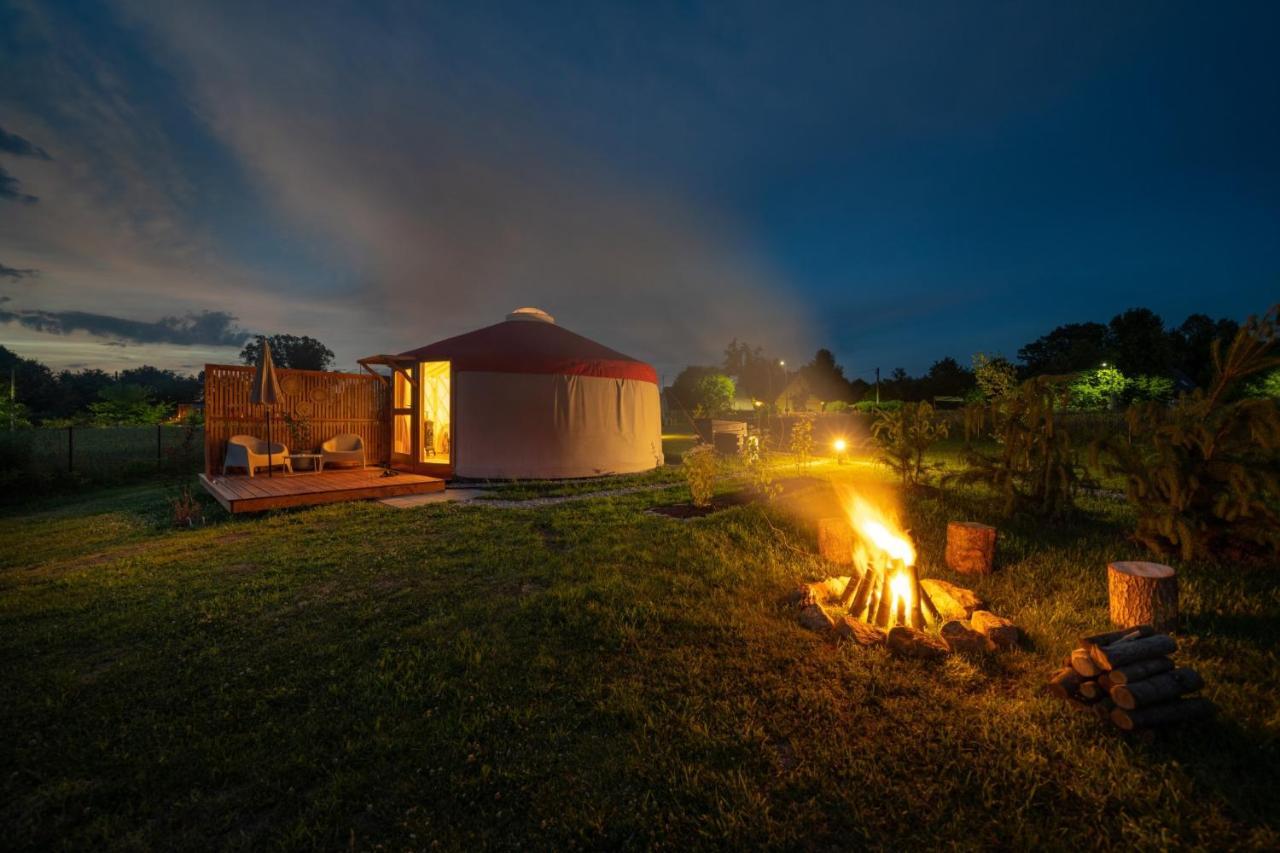 Izera Glamping Adults - Luksusowe Jurty&Spa Gajowka  ภายนอก รูปภาพ