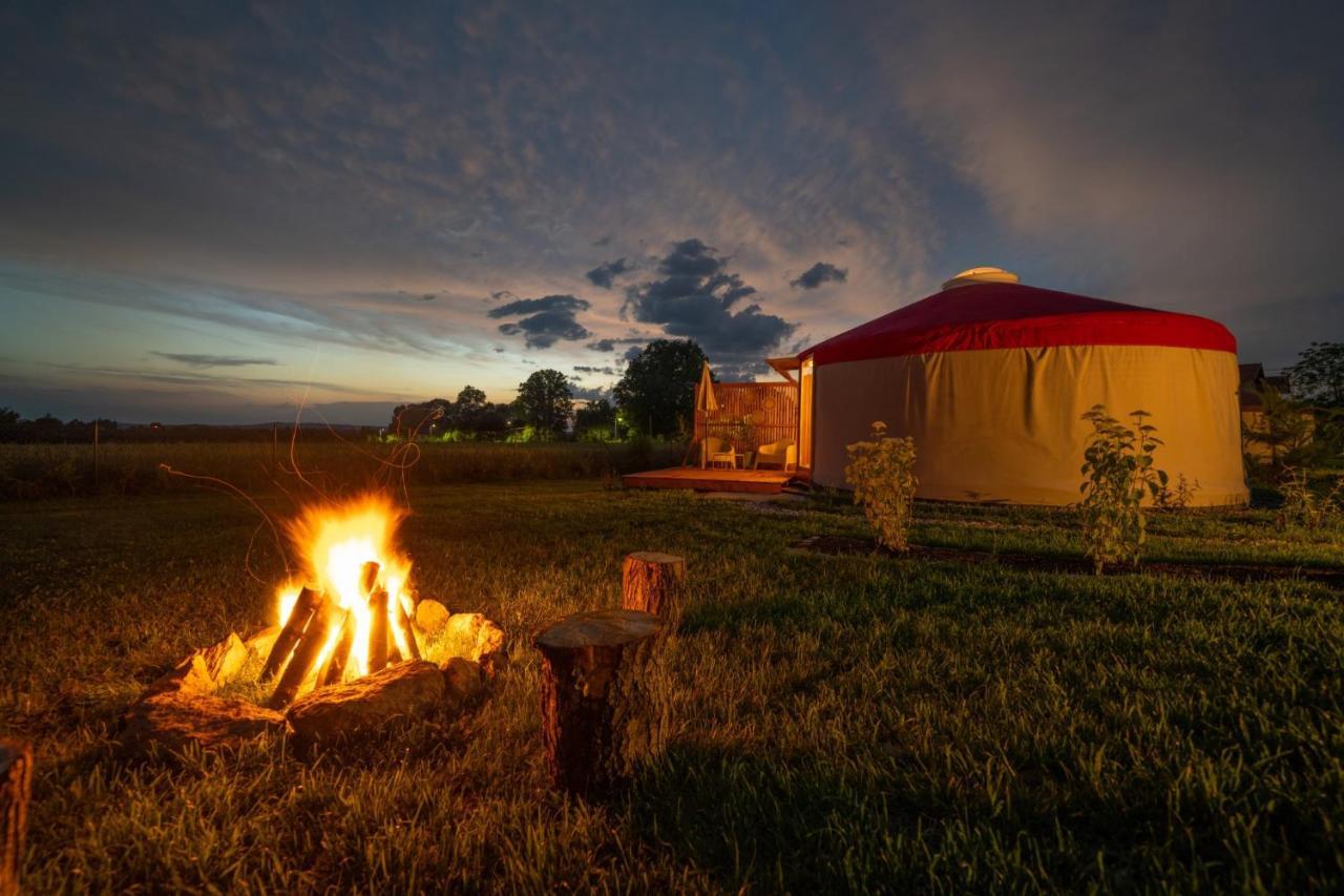Izera Glamping Adults - Luksusowe Jurty&Spa Gajowka  ภายนอก รูปภาพ